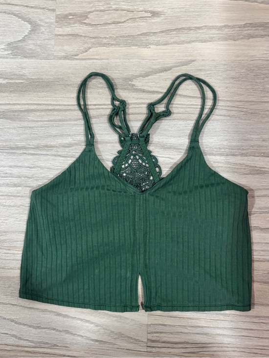 aerie Tops - Aerie green crop top with lace detail Woman’s Size XS